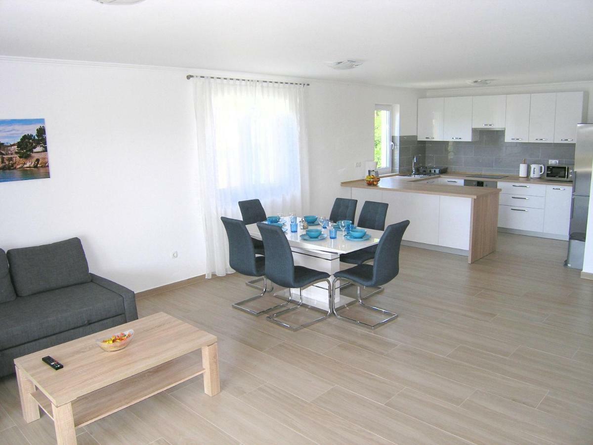 Apartmani Krajinovic Krk Town Esterno foto