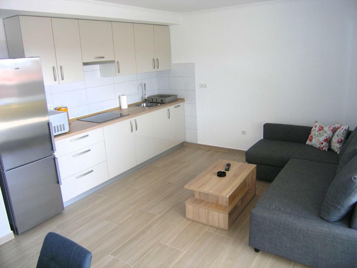 Apartmani Krajinovic Krk Town Esterno foto